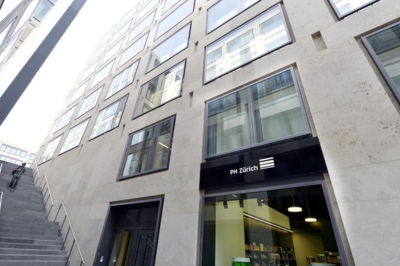 Paedagogische Hochschule in Zuerich am Donnerstag, 30. August 2012. Zehn Jahre nach ihrer Gruendung kann die Paedagogische Hochschule Zuerich ihren neuen Campus beim Zuercher Hauptbahnhof an der Europ ...