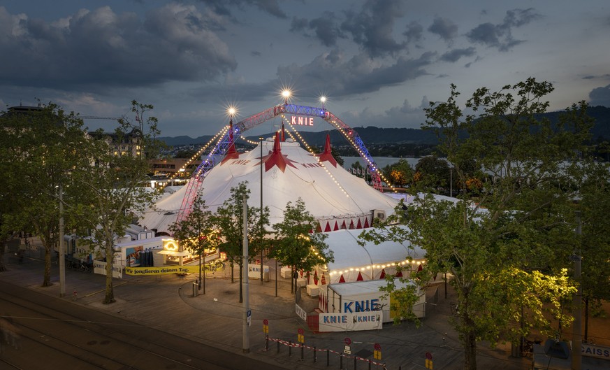 Circus KNIE on the Sechselaeuten square in Zurich, Switzerland, on May 8, 2018. (KEYSTONE/Christian Beutler)

Der Circus KNIE auf dem Sechselaeutenplatz am 8. Mai 2018 in Zuerich. (KEYSTONE/Christian  ...