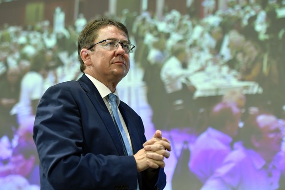 SVP-Parteipraesident Albert Roesti an der Delegiertenversammlung der SVP-Schweiz in Glattbrugg am Samstag, 2. November 2019. (KEYSTONE/Walter Bieri)