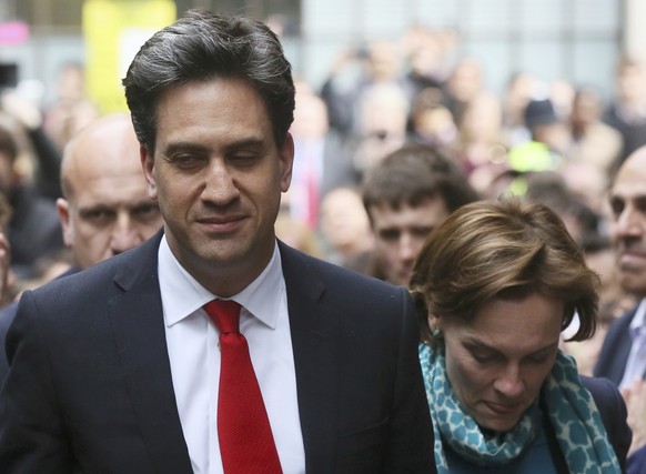 Labour Party leader Ed Miliband arrives at his party&#039;s headquarters after Britain&#039;s general election, in London, May 8, 2015. REUTERS/Paul Hackett