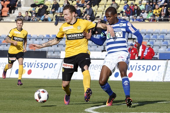 Young Boys&#039; forward Alexander Gerndt, left, fights for the ball with Lausanne&#039;s defender Marcus Plinio Diniz Paixao, right, during the Super League soccer match of Swiss Championship between ...