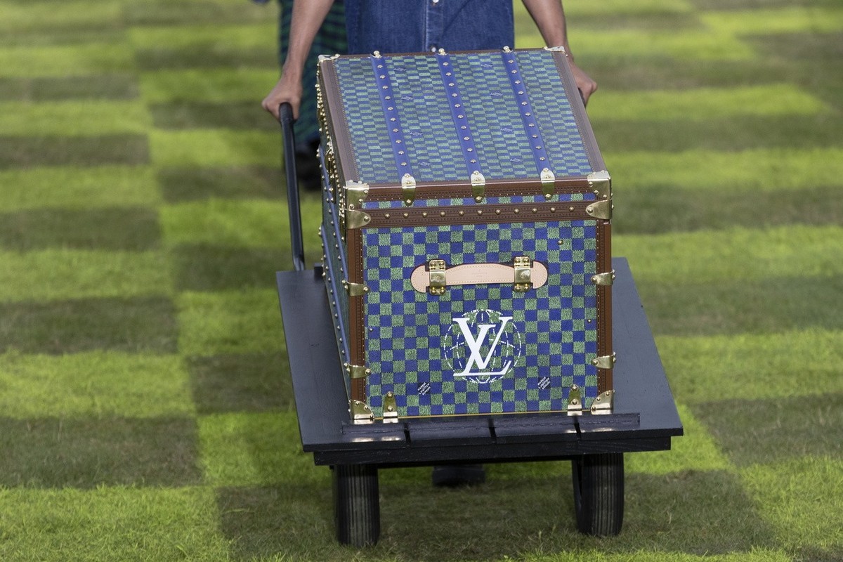 Le défilé Louis Vuitton Homme collection printemps-été 2025 à Paris, à la maison de l'Unesco.