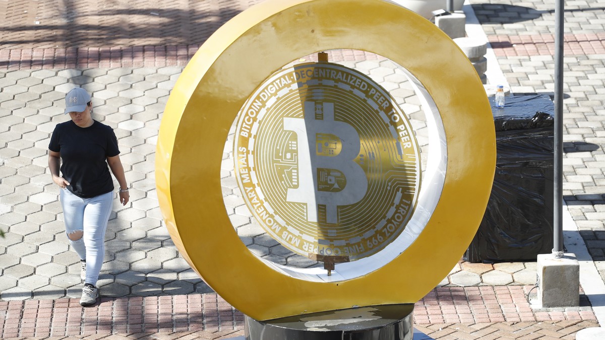 epa11474675 The bitcoin symbol in Plaza San Bartolome in Ilopango, El Salvador, 11 July 2024 (issued 12 July 2024). The adoption of bitcoin as legal tender in El Salvador, a project promoted and promo ...