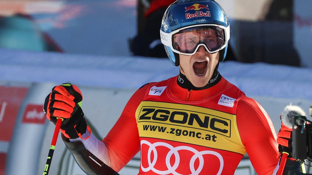 Alpine Ski race - Audi FIS Ski World Cup - Men s Giant Slalom ALPINE SKIING - FIS WC 2023-2024 Men s World Cup GS2 La Villa, Alta Badia, Italy 2023-12-18 - Monday Image shows: ODERMATT Marco SUI - FIR ...
