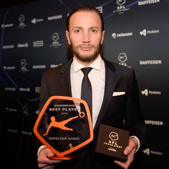 Torjäger mit Auszeichnung:&nbsp;Gashi mit dem Super League Best Player 2014 Award.