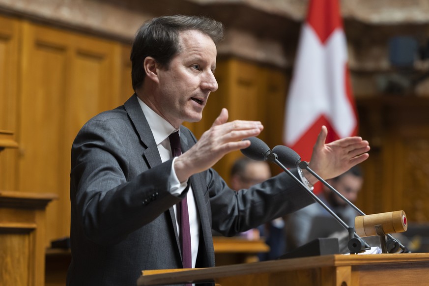 Thomas Aeschi, SVP-ZG, spricht waehrend der Debatte um die BVG-Reform, waehrend der Fruehlingssession der Eidgenoessischen Raete, am Dienstag, 28. Februar 2023, in Bern. (KEYSTONE/Peter Klaunzer)