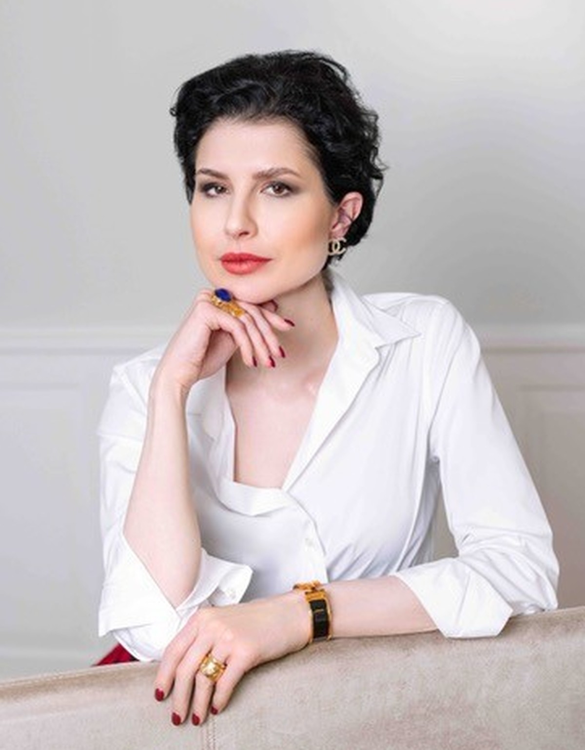 Dr. Liv Kraemer warnt vor einer zu exzessiven Skincare.