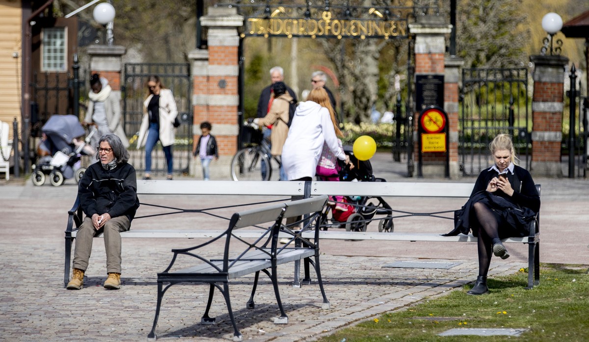 Social distancing outside the entrance to the city park "Tradgardsforeningen" in central Gothenburg, Sweden Friday April 24, 2020. The highly contagious CODIC-19 coronavirus has impacted on  ...