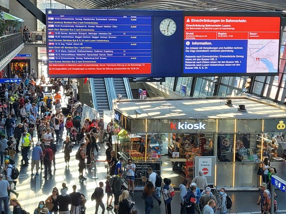 Der Bahnhof Luzern am Mittwochabend.