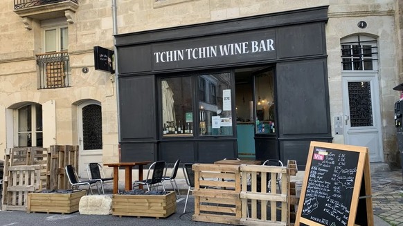 The Tchin Tchin Wine Bar in Bordeaux will soon stop serving fish.