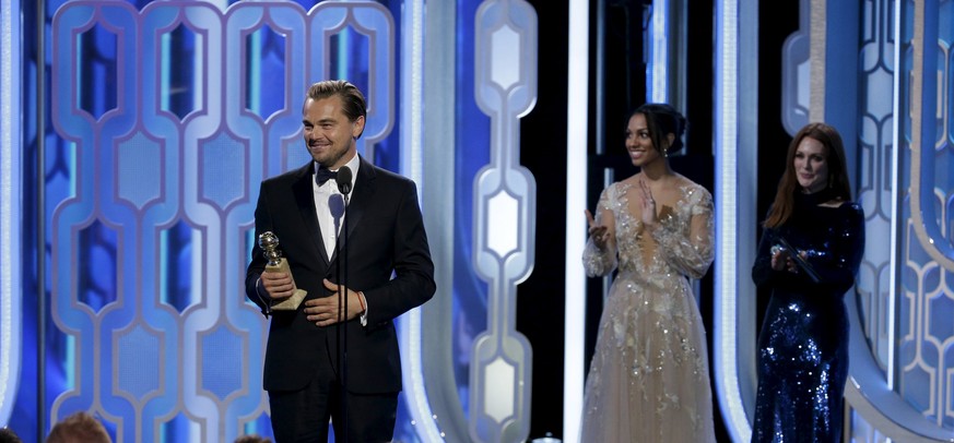 Leonardo DiCaprio freut sich über den dritten Golden Globe seiner Karriere.