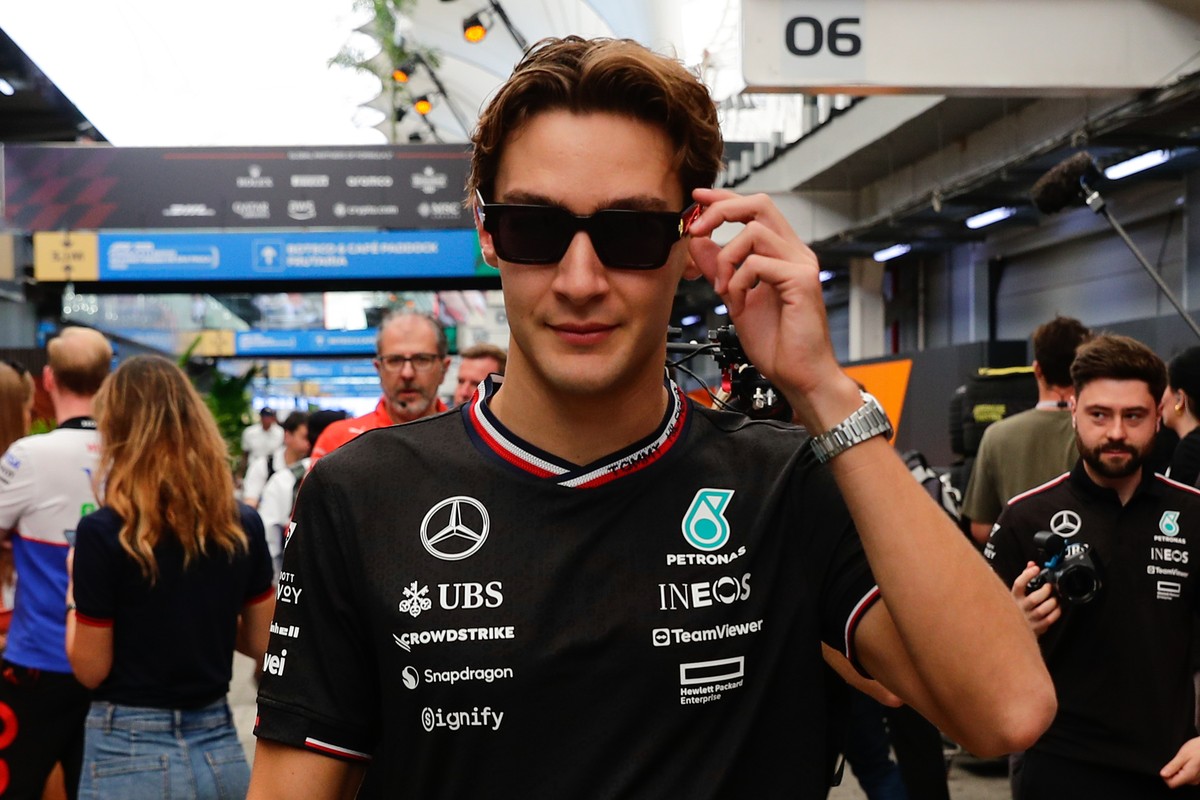 epa11697220 Mercedes driver George Russell of Britain arrives at the paddock before the sprint race and the qualifying session for the Sao Paulo Formula One Grand Prix at Interlagos international race ...