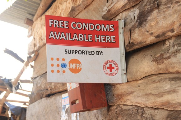 Kampala, Uganda – 17. Februar 2015: Sexuelle Aufklärung und Gesundheitsvorsorge für Menschen in Afrika.