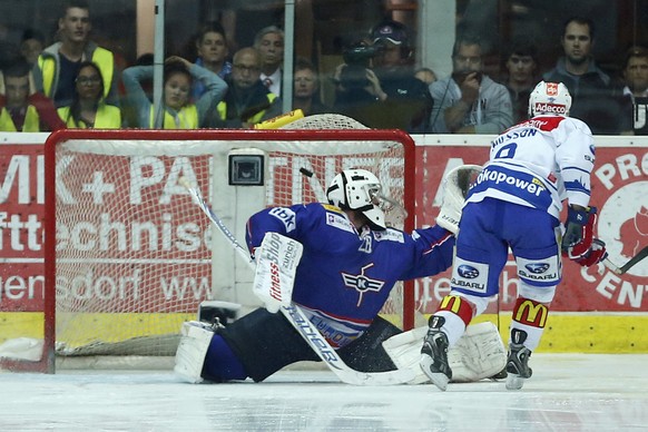 Nur knapp verpassten die Klotener die Krönung letzte Saison. Hier die Entscheidung durch ZSC-Spieler Robert Nilsson.