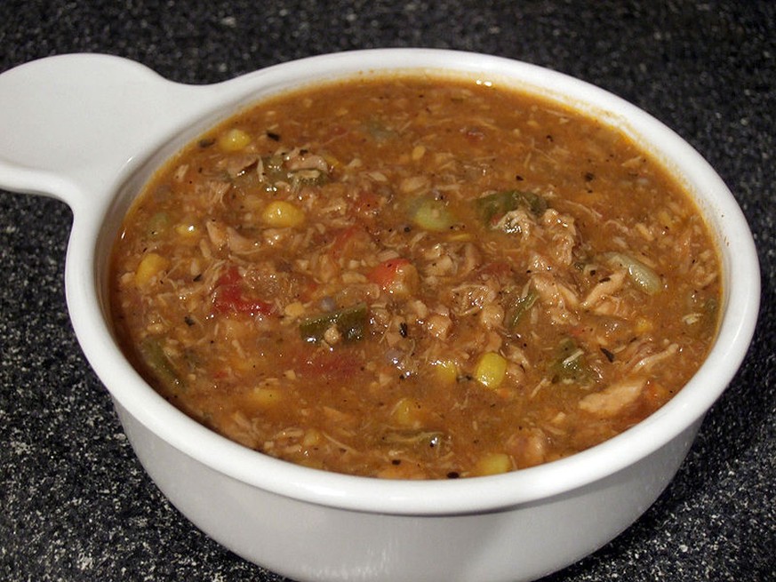 rattlesnake stew klapperschlange eintopf essen food usa https://ethnicfoodsrus.com/around-the-world-recipes/all-american-cuisine/wild-game-cuisine/smoked-rattlesnake-stew/