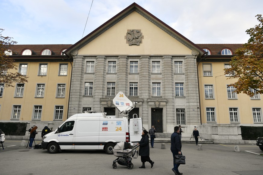 Medien vor dem Bezirksgericht Zuerich vor der Urteilseroeffnung gegen Carlos/Brian in Zuerich am Mittwoch, 6. November 2019. (KEYSTONE/Walter Bieri)