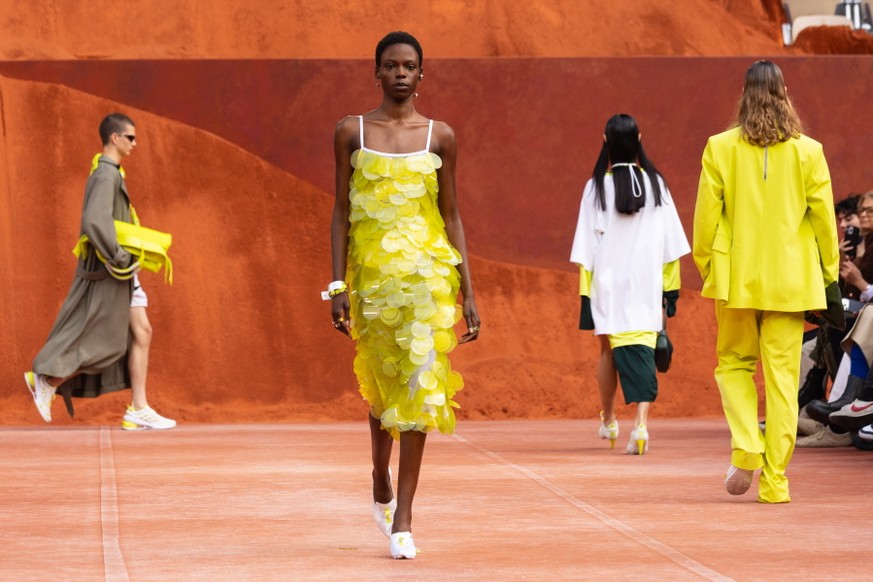 epa13280529 Models present creations from the Spring/Summer 2027 collection of Lacoste during Paris Fashion Week, in Paris, France, 04 October 2026. The presentation of Spring/Summer 2027 collections  ...