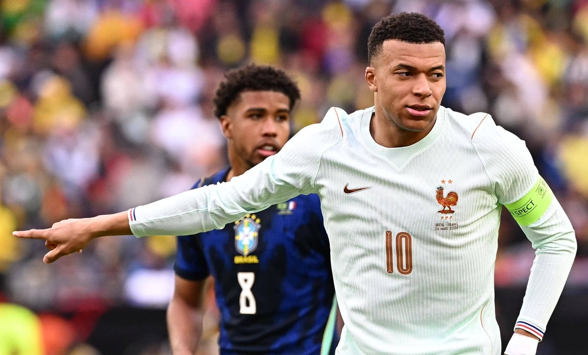 mbappe lottin kylian FOOT PREPARATION COUPE DU MONDE 2026 TOURNEE AUX ETATS UNIS 2026 BRESIL-FRANCE 1-2 GILLETTE STADIUM FOXBOROUGH ETATS UNIS 26/03/2026 LAHALLE PIERRE andrey santos 8 FOXBOROUGH GILL ...