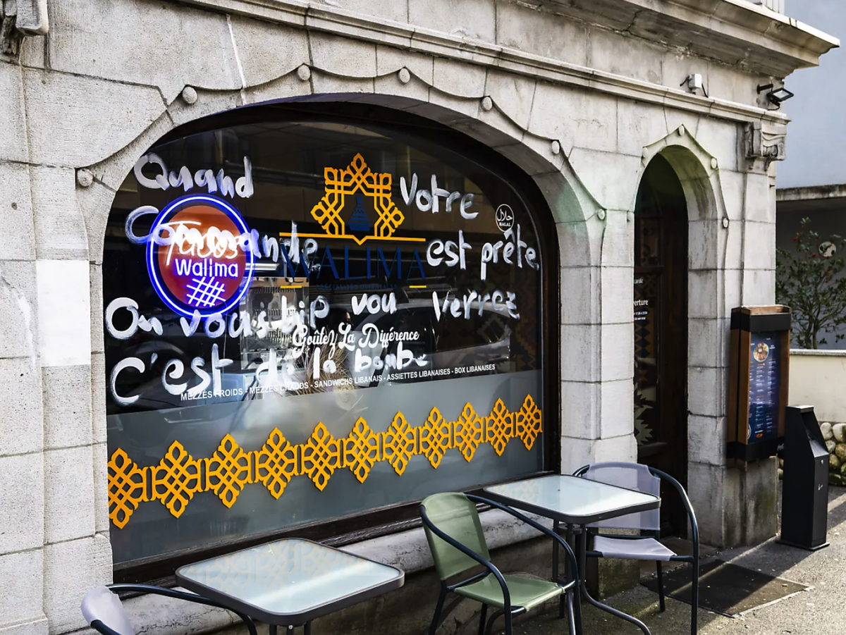 Tag sur un restaurant libanais à Payerne.