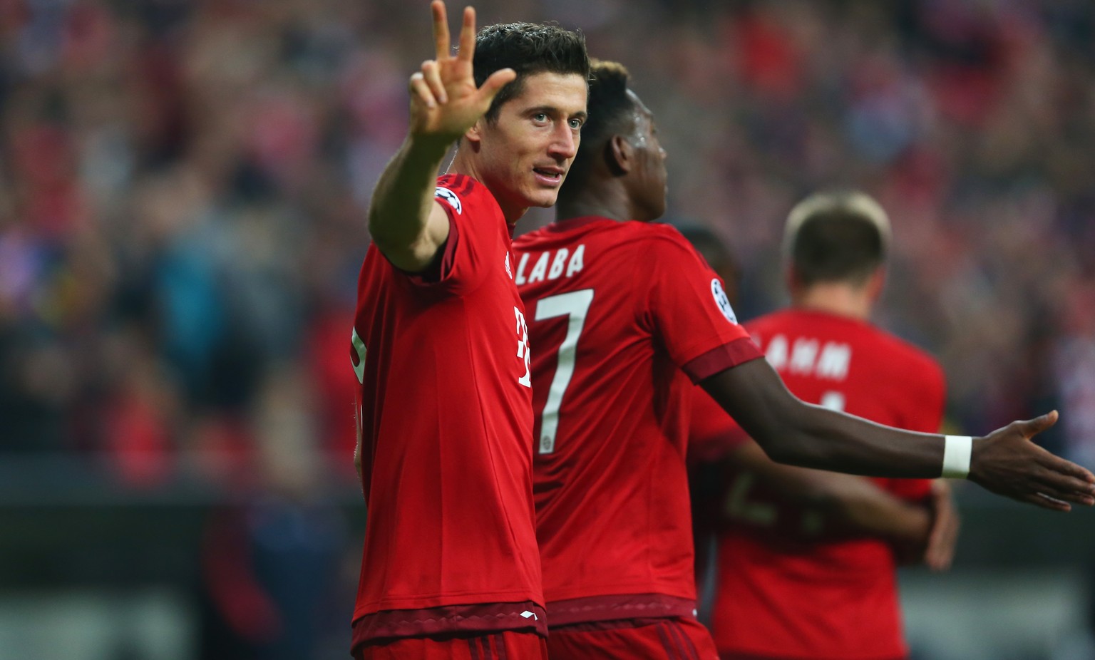 Und noch drei obendrauf: Robert Lewandowski hat in den letzten 184 Minuten 10 Tore erzielt.