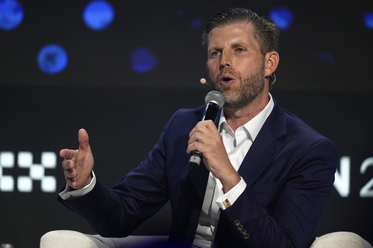 Eric Trump, Executive VP of The Trump Organization, speaks during Token 2049, a Crypto event, in Dubai, United Arab Emirates, Thursday, May 1, 2025. (AP Photo/Altaf Qadri)
Emirates Crypto
