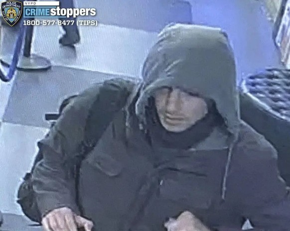 Anhand dieses Fahndungsfotos erkannte ein McDonalds-Mitarbeiter den mutmasslichen Täter.