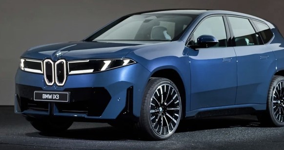 T-Online-Redaktor Christopher Clausen hat sich den iX3 von BMW vorab angesehen.