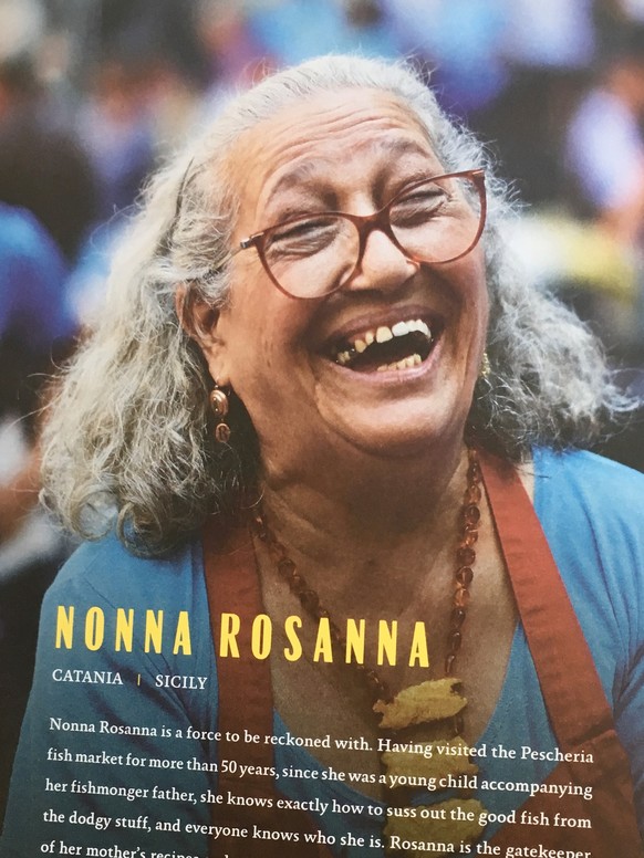 nonna rosanna grosi grossmutter pasta thunfisch krevetten linguine pasta essen food meeresfrüchte fisch italien jamie oliver https://www.jamieoliver.com