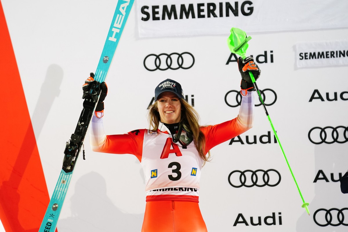 Switzerland's Camille Rast celebrates on podium her second place in a alpine ski, women's World Cup slalom in Semmering, Austria, Sunday, Dec. 28, 2025. (AP Photo/Pier Marco Tacca)
Austria W ...