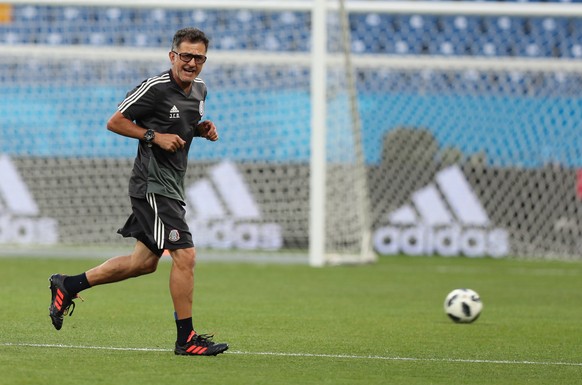 epa06831616 Mexico head coach Juan Carlos Osorio during a training session in Rostov-on-Don, Russia 22 June 2018. Korea Republic will play Mexico in their FIFA World Cup 2018 Group F match 23 June 201 ...