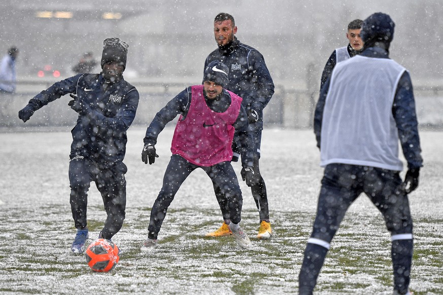 Wintermeister FC Zürich beim Trainingsauftakt am 7. Januar. 