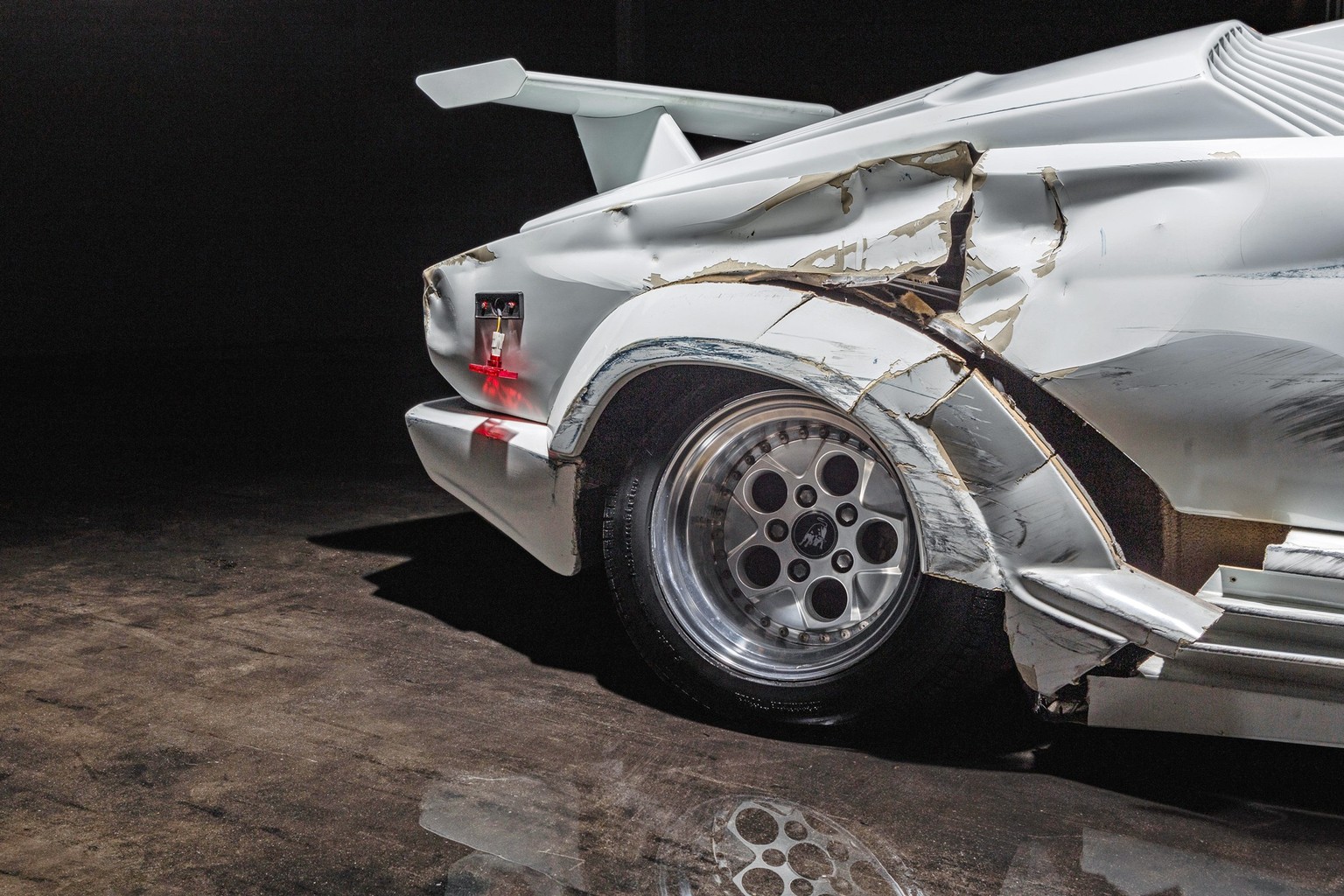 Wolf of Wall Street - Lamborghini Countach 25th Anniversary Edition 1989 - Martin Scorsese Leonardo DiCaprio Bonhams Auktion Versteigerung auto design https://cars.bonhams.com/auction/28793/lot/34P/19 ...