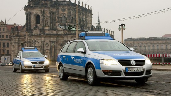 Deutsche Polizisten gingen gegen Hacker vor (Symbolbild).