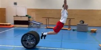 Ragettli hat es wieder getan – für diesen Parcours brauchte sogar er 232 Versuche!