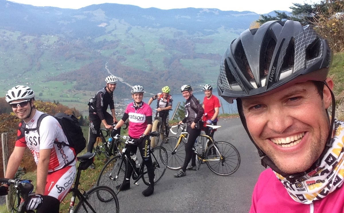 Pause auf dem Weg zur Älggi-Alp nach gut der Hälfte der Steigung.