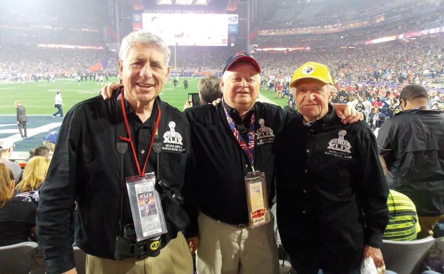 Die Mitglieder des «Never Miss a Super Bowl Clubs»: Larry Jacobson, Don Crisman und Tom Henschel (v. l.).