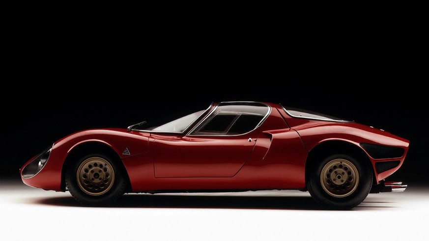 1967 Alfa Romeo T33 Stradale 
auto design retro 
https://www.carrozzieri-italiani.com/listing/alfa-romeo-33-stradale/