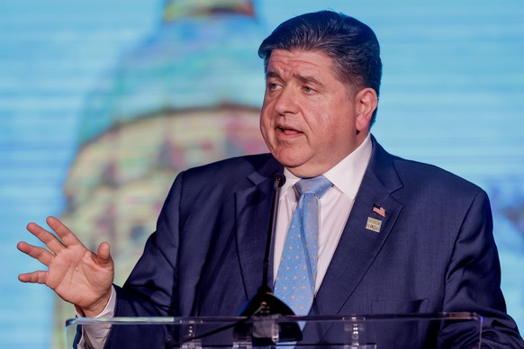 epa12429098 Democratic Illinois Governor JB Pritzker speaks at the Georgia Democratic Party&#039;s 2025 Carter-Lewis Dinner in Atlanta, Georgia, USA, 03 October 2025. Pritzker has been a frequent crit ...