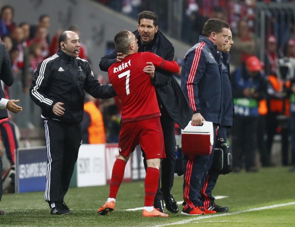 Britain Football Soccer - Bayern Munich v Atletico Madrid - UEFA Champions League Semi Final Second Leg - Allianz Arena, Munich - 3/5/16
Atletico Madrid coach Diego Simeone clashes with Bayern Munich ...