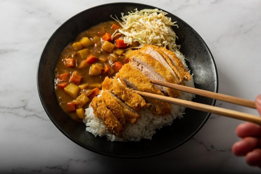 katsu curry japan essen food kochen schnitzel panko paniert