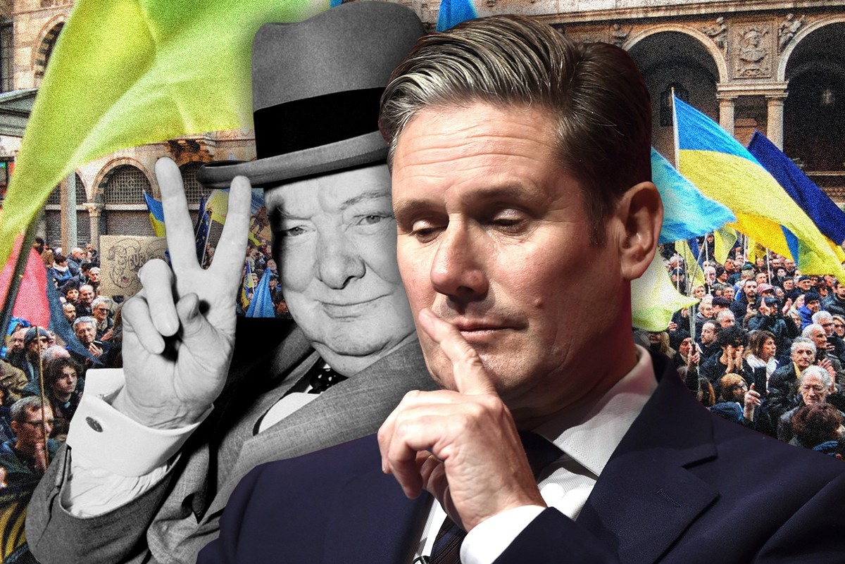 Keir Starmer und Winston Churchill überblenden einen Protest gegen den Angriffskrieg Russlands in der Ukraine. Der Mann der die Welt retten will.