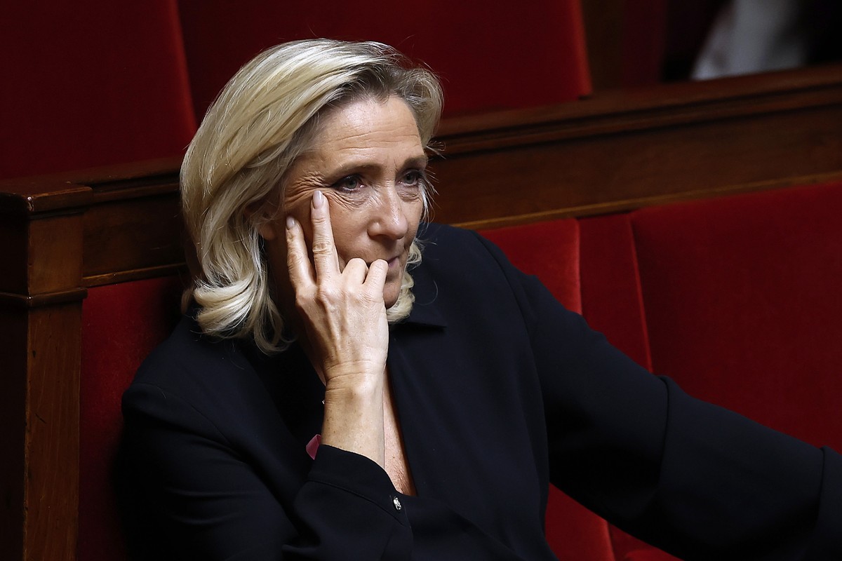 epa12420603 Leader of the National Rally (Rassemblement national, RN) parliamentary group Marine Le Pen attends a session of the French National Assembly in Paris, France, 01 October 2025. The assembl ...