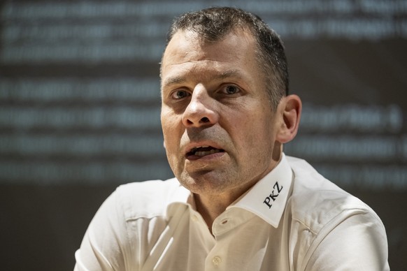 Martin Pluess, Sportdirektor, spricht an der Saison Medienkonferenz des SC Bern am Montag, 25. August 2025 in der Postfinance Arena in Bern. Am 9. September spielt der SCB sein erstes Spiel der Saison ...