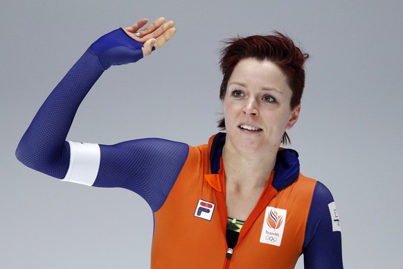 Jorien ter Mors of The Netherlands celebrates after setting a new Olympic record in the women&#039;s 1,000 meters speedskating race at the Gangneung Oval at the 2018 Winter Olympics in Gangneung, Sout ...