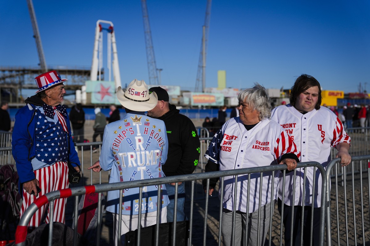 People gather ahead of a campaign rally for Republican presidential candidate former President Donald Trump in Wildwood, N.J., Saturday, May 11, 2024. (AP Photo/Matt Rourke)