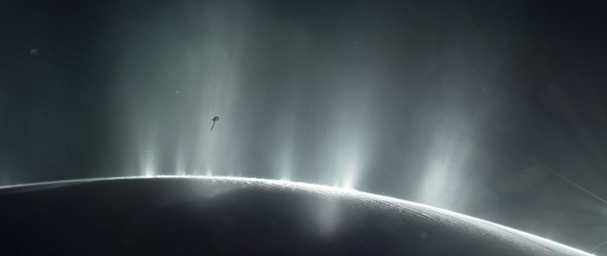 Fontänen von Wasserdampf und Eiskristallen auf Enceladus.&nbsp;