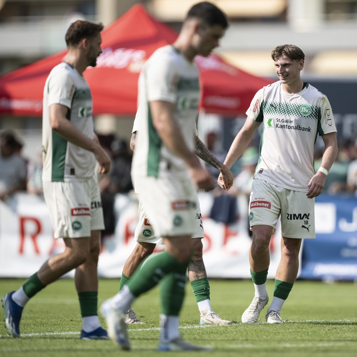 Alessandro Vogt (SG) nach seinem 0-5 in der ersten Runde im Schweizer Cup Fussballspiel zwischen dem FC Walenstadt und dem FC St. Gallen, am Samstag, 16. August 2025 auf dem Sportplatz Exi in Walensta ...