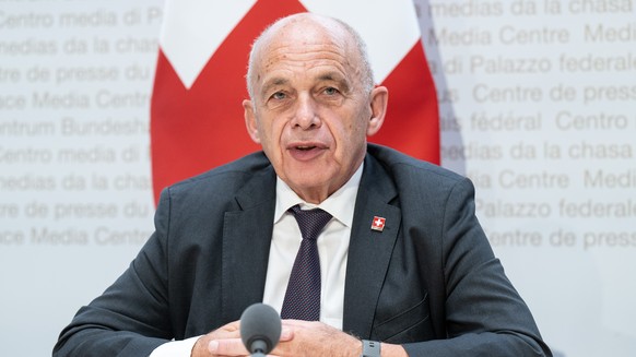 Bundesrat Ueli Maurer spricht zu den Abstimmungsergebnissen, am Sonntag, 25. September 2022, in Bern. Das Schweizer Stimmvolk hatte ueber die AHV 21 Reform, Massentierhaltung und Verrechnungssteuer zu ...