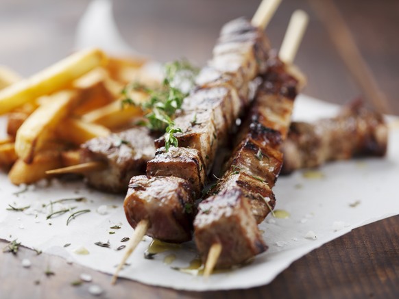 Souvlaki schweinefleisch kebabs spiesse spiessli griechisch griechenland