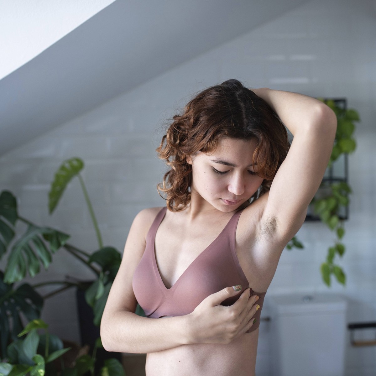 Schweiss-Geruch im Sommer: Sind Achselhaare unhygienisch?
